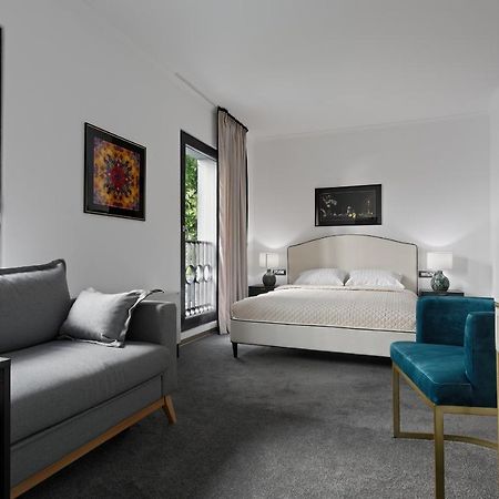 קלוז'-נאפוקה The Square Hotel מראה חיצוני תמונה