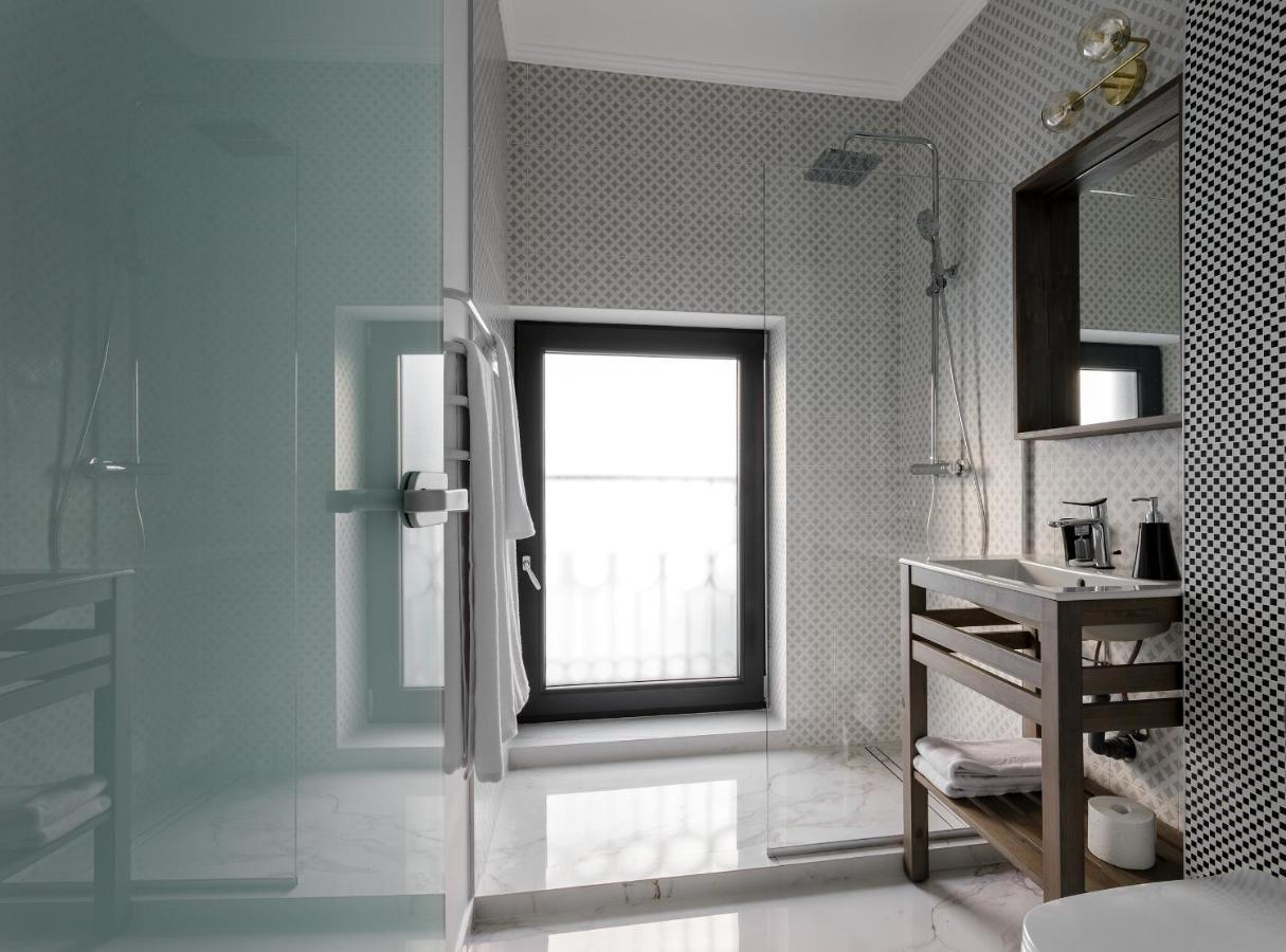קלוז'-נאפוקה The Square Hotel מראה חיצוני תמונה