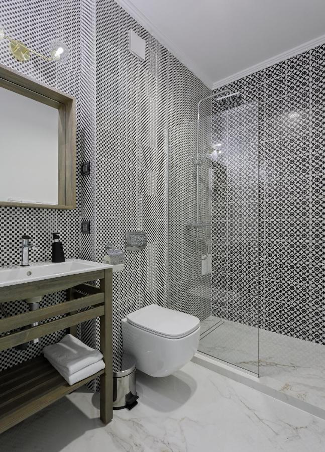 קלוז'-נאפוקה The Square Hotel מראה חיצוני תמונה