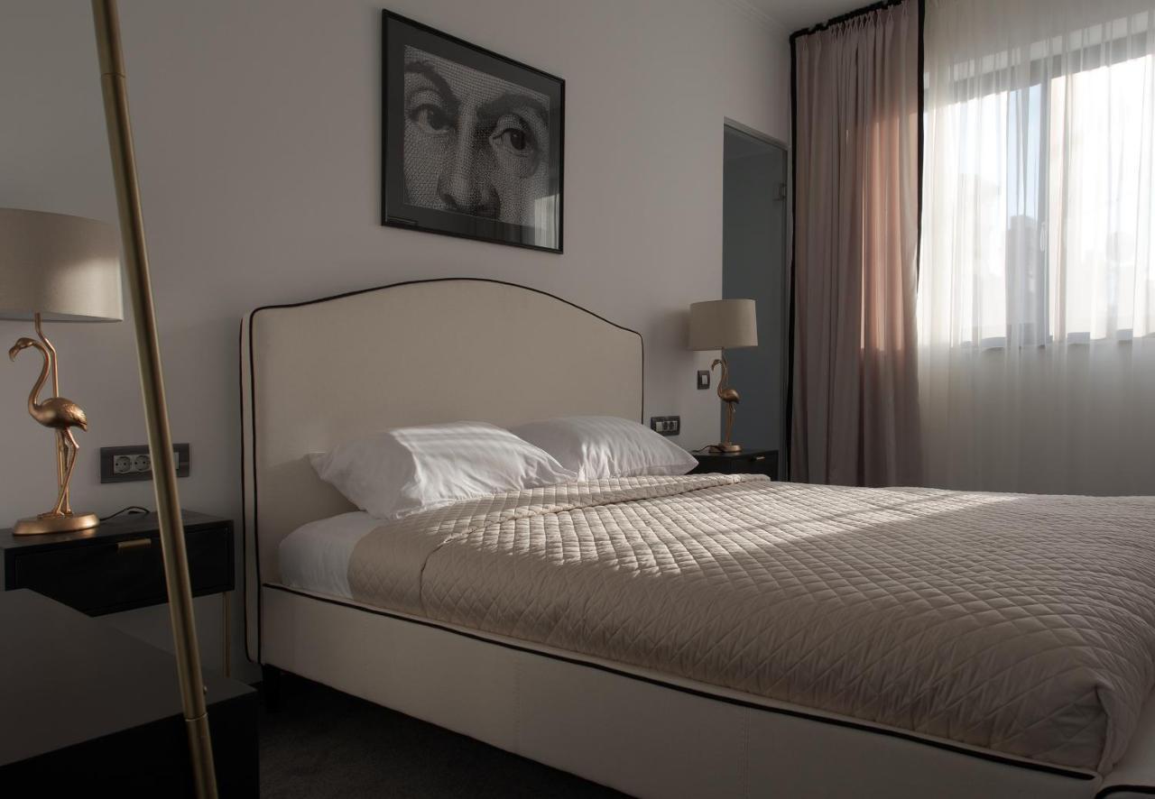 קלוז'-נאפוקה The Square Hotel מראה חיצוני תמונה